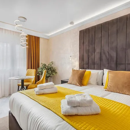 Aparthotel A&r Luxury 3*